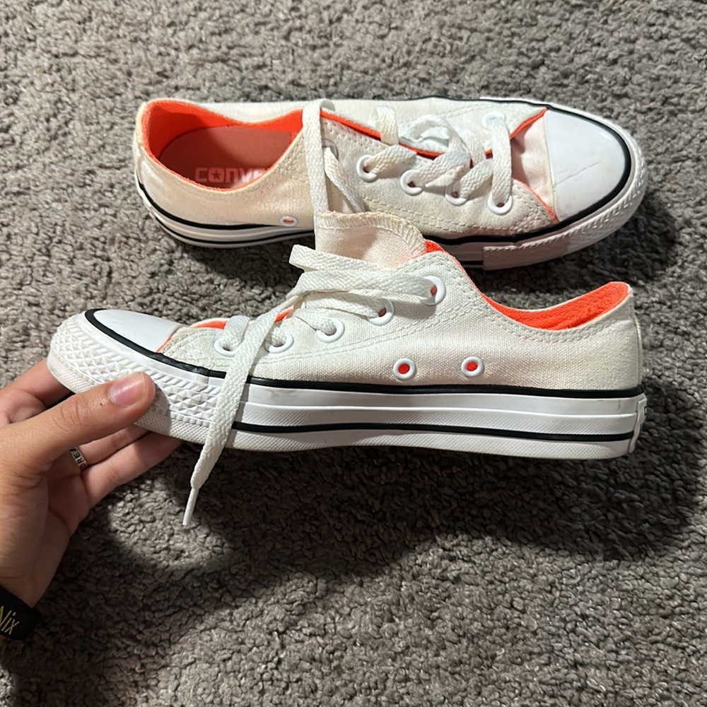 converse - Picture 2 of 5